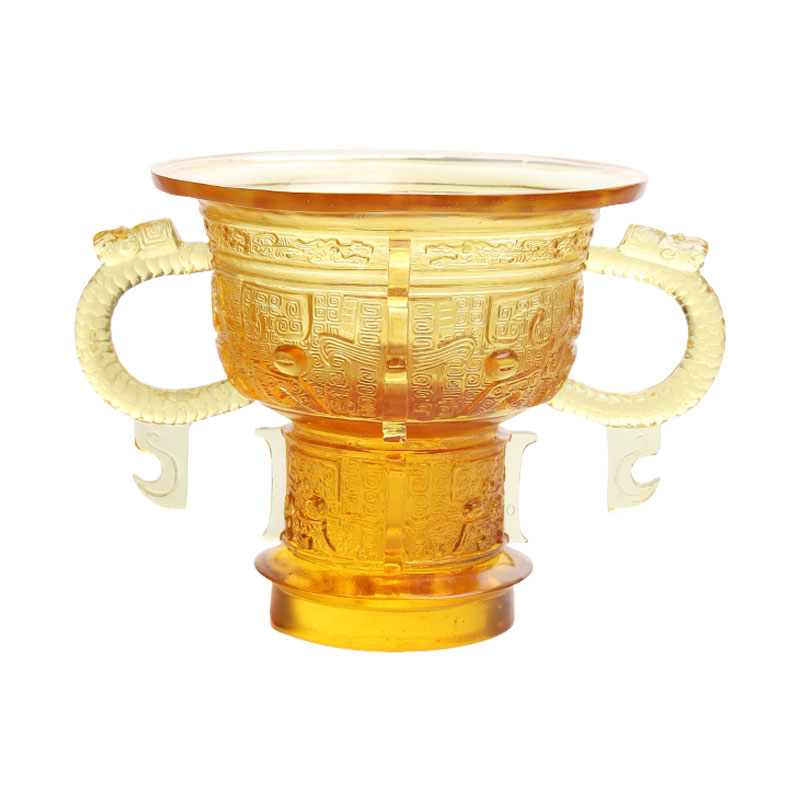 سه پایه چینی با دسته گوش اژدها و طرح خار