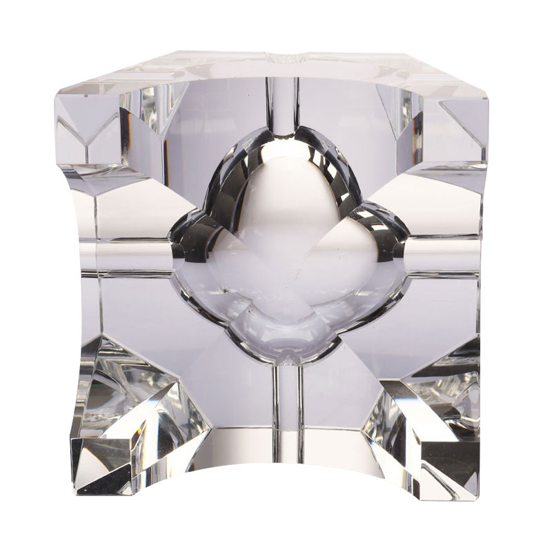 زیرسیگاری کریستالی شیشه ای شفاف طرح هندسی ساده