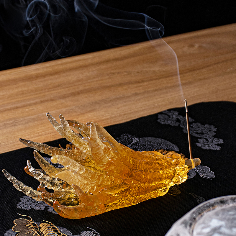 جا بخور شیشه ای طلایی رنگ دستی