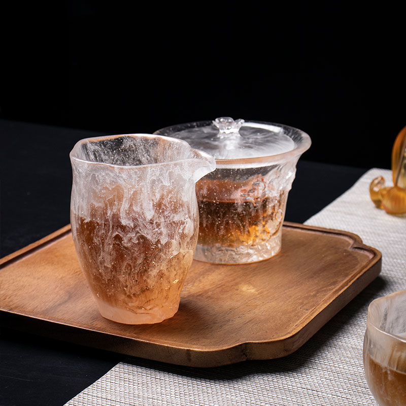 ست لیوان های چای شفاف با درب