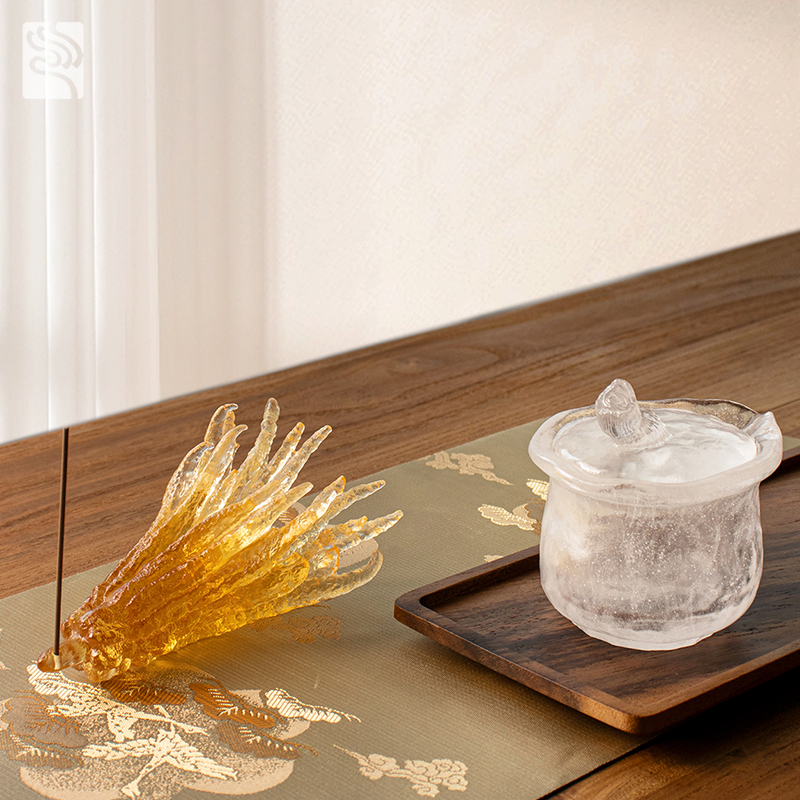 جا بخور شیشه ای طلایی رنگ دستی