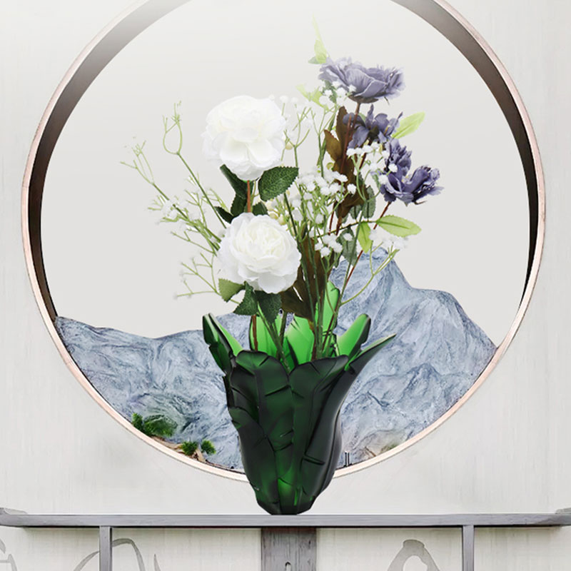 دکوراسیون منزل گلدان شیشه ای برگ موز سبز