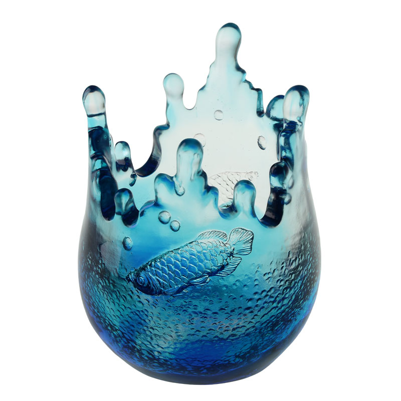 زیورآلات ظروف آبی رنگ حکاکی شده با نقش ماهی
