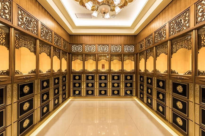 مرور کار می کند