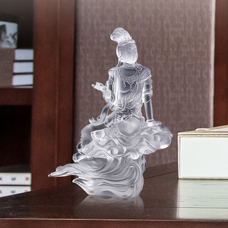 مجسمه شیشه ای شفاف Avalokiteśvara Bodhisattva