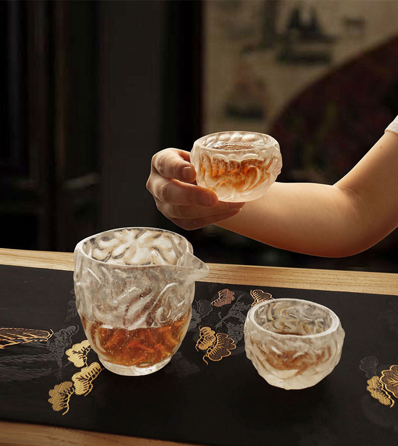 مرور کار می کند