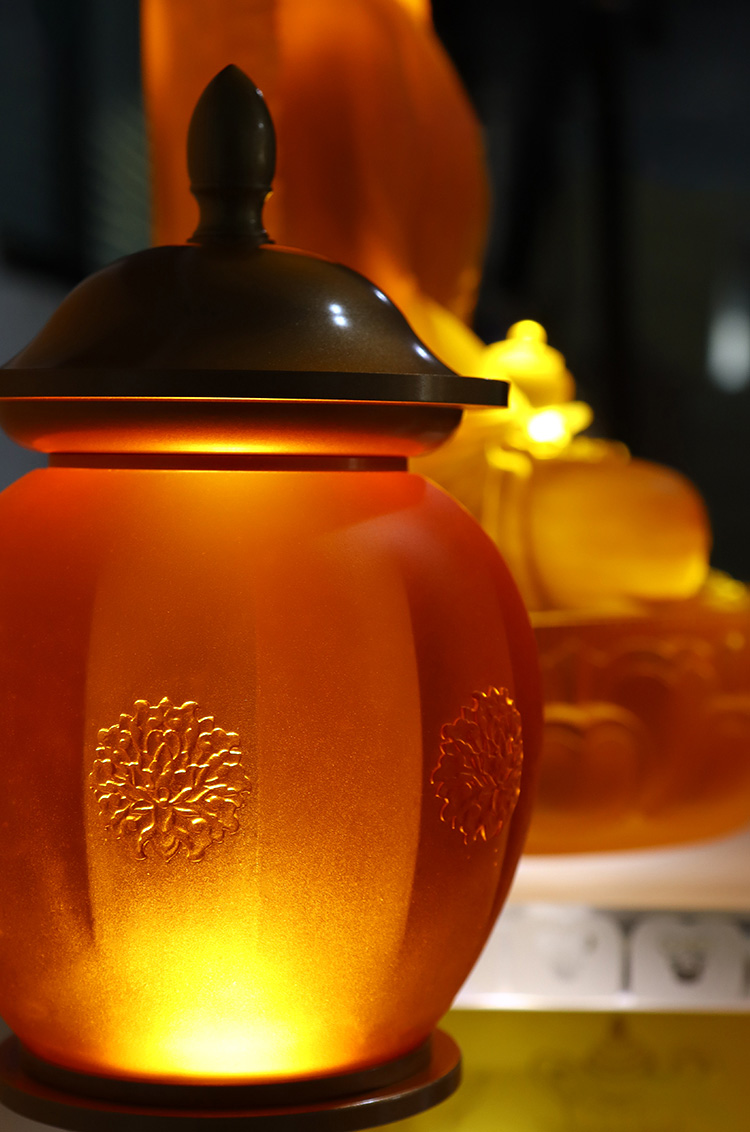 مرور کار می کند