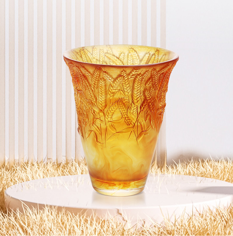 مرور کار می کند