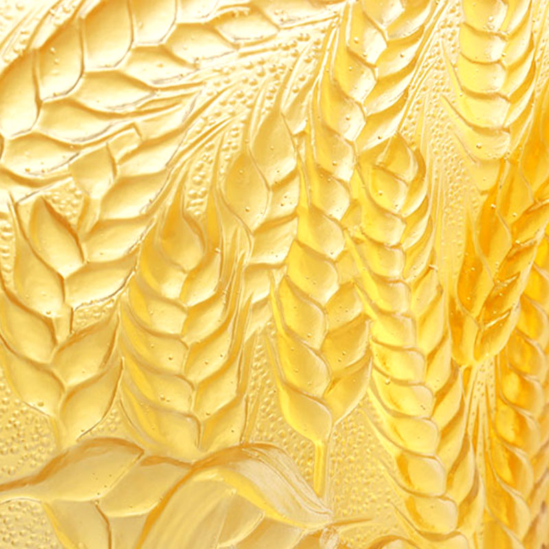 گلدان شیشه ای کهربایی منبت کاری شده با خوشه های گندمی