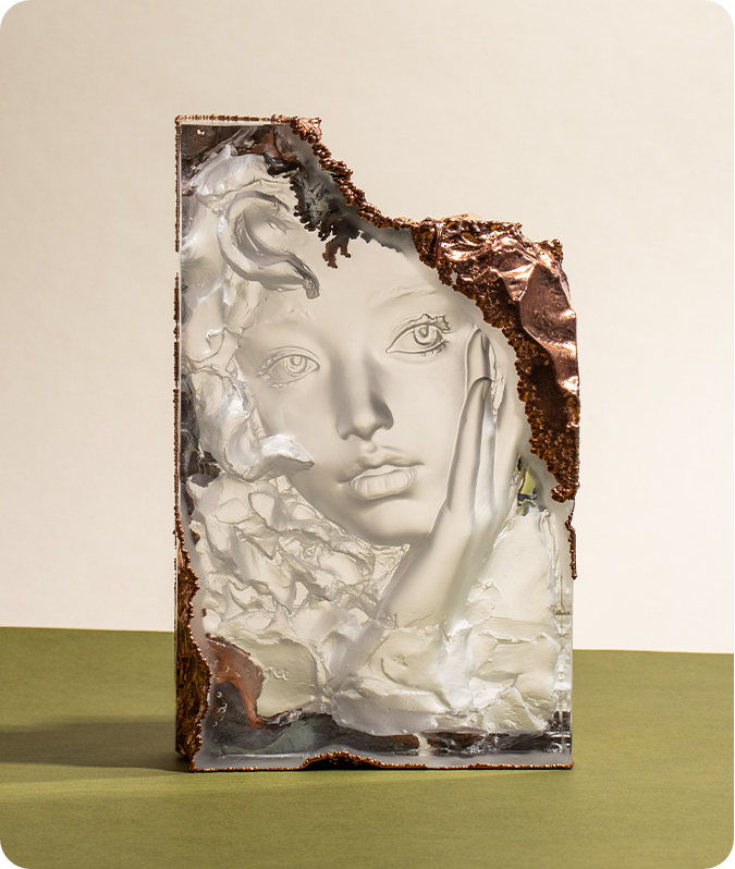 چشم ها بلند شد